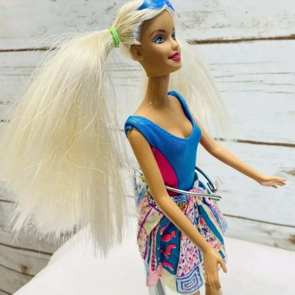 MATTEL BARBIE Blonde Hair Blue Eyes Bodysuit Skirt Outfit 12" Tall - Picture 11 of 13